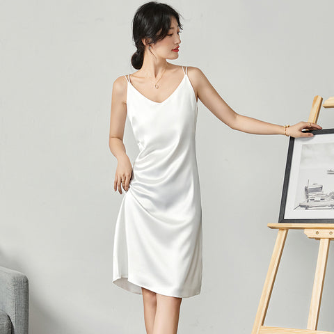 Slim-fit silk suspender skirt mid-length