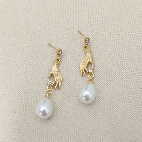 Micro Inlaid Zircon Palm Pearl Eardrops Earrings
