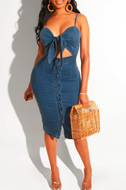 Denim dress with bow on chest