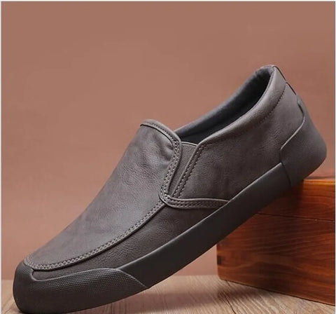 Fashion Leather Men Shoes Casual Flat Men Shoes Waterproof Breathable Loafers Men High Quality Moccasins Comfortable Hot Sale
