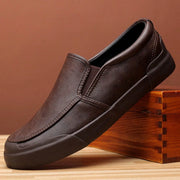 Fashion Leather Men Shoes Casual Flat Men Shoes Waterproof Breathable Loafers Men High Quality Moccasins Comfortable Hot Sale