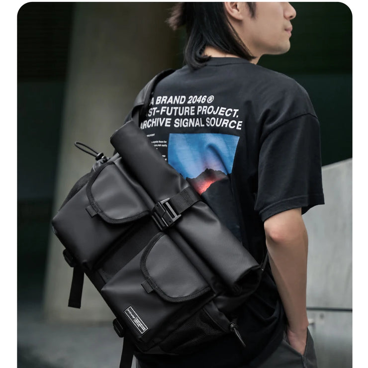 Fashion Casual Men Roll Top Shoulder Messenger Bag Large Size Outdoor Cycling Crossbody Side Bags Male Urban Trend Daypack