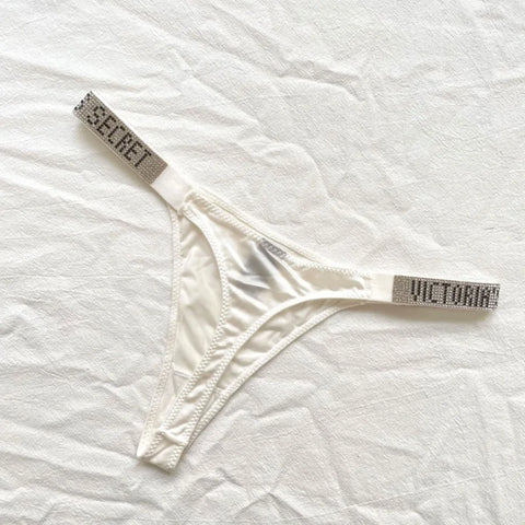 G-shaped thong pants, sports underwear, thong-style underwear, fashionable underwear, sexy satin, short and slim style underwear