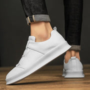 Leather Men Shoes lace up Fashion Formal Men Shoes outdoor Moccasins Italian Breathable Male Driving Shoes for men sneakers