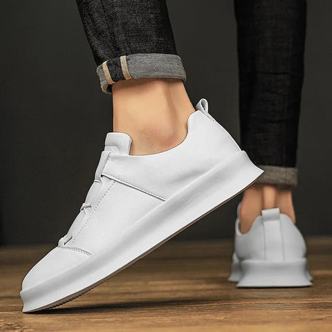 Leather Men Shoes lace up Fashion Formal Men Shoes outdoor Moccasins Italian Breathable Male Driving Shoes for men sneakers