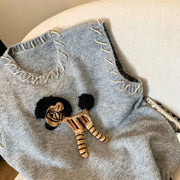 Women's Clothing Vintage Fashion Cartoon Embroidery Sweater Vest Spring New Soft Loose O-neck Sleeveless Knitted Tops