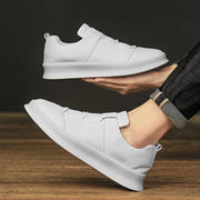 Leather Men Shoes lace up Fashion Formal Men Shoes outdoor Moccasins Italian Breathable Male Driving Shoes for men sneakers