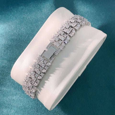 016436 Luxury Women&